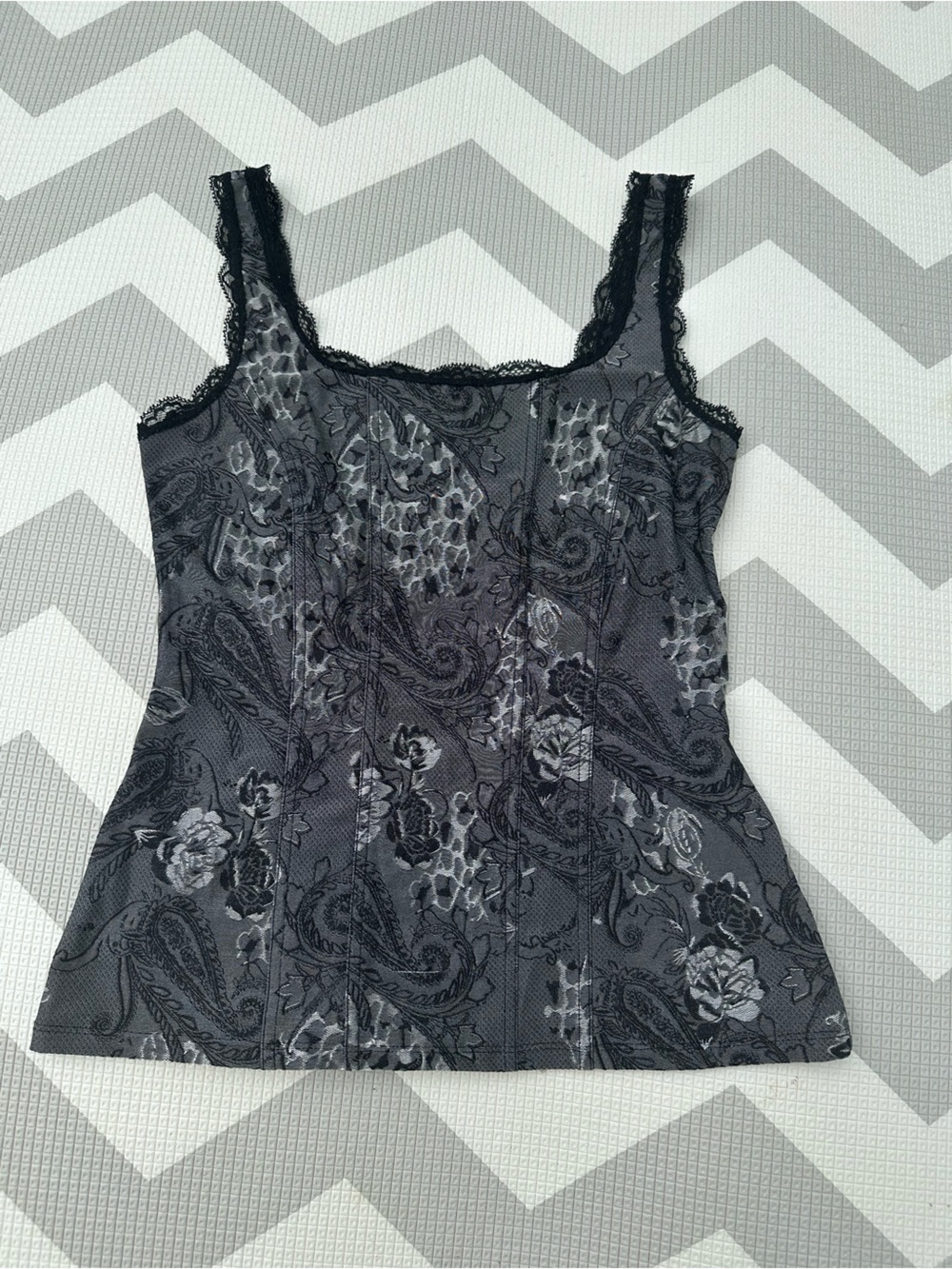Lace-Trim knit bustier style tank top